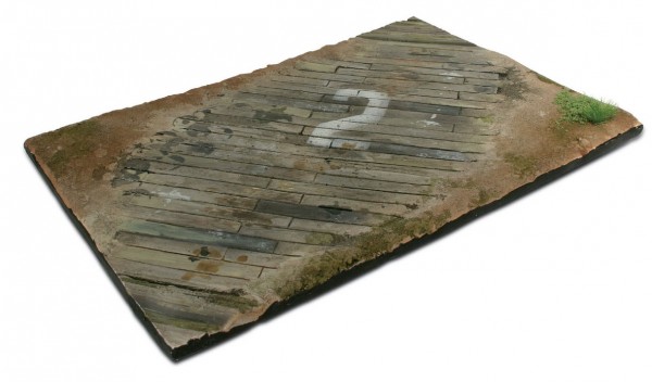 Scenics Diorama Bases: 31x21cm Wooden airfield surface