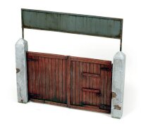 Village Gate 15x15